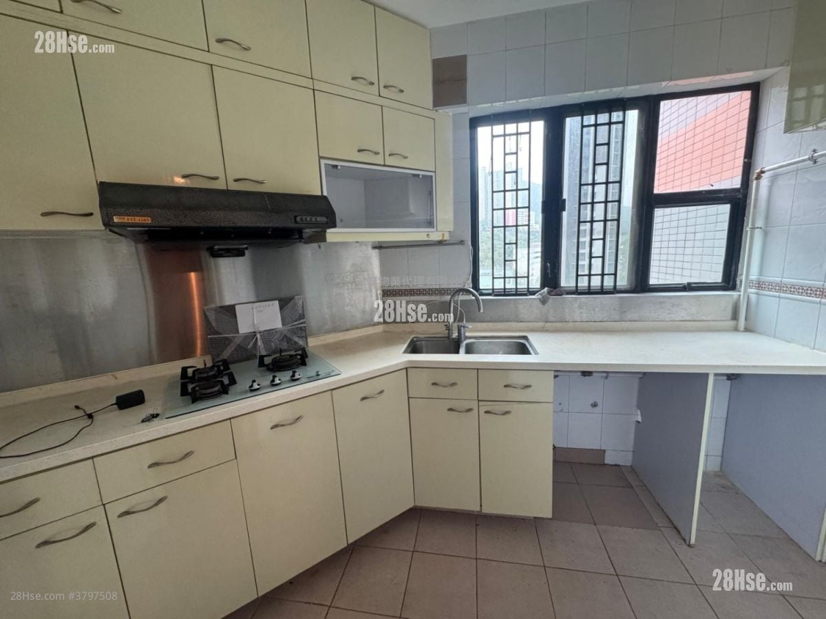 Villa Athena Sell 3 Bedrooms , 2 Bathrooms 727 ft²