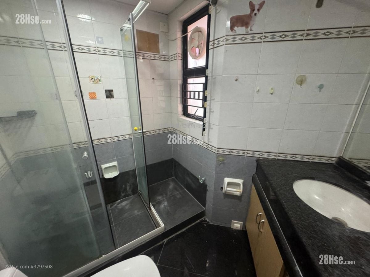 Villa Athena Sell 3 Bedrooms , 2 Bathrooms 727 ft²