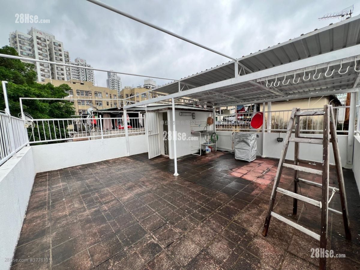 村屋 租盘 2 房 , 1 浴室