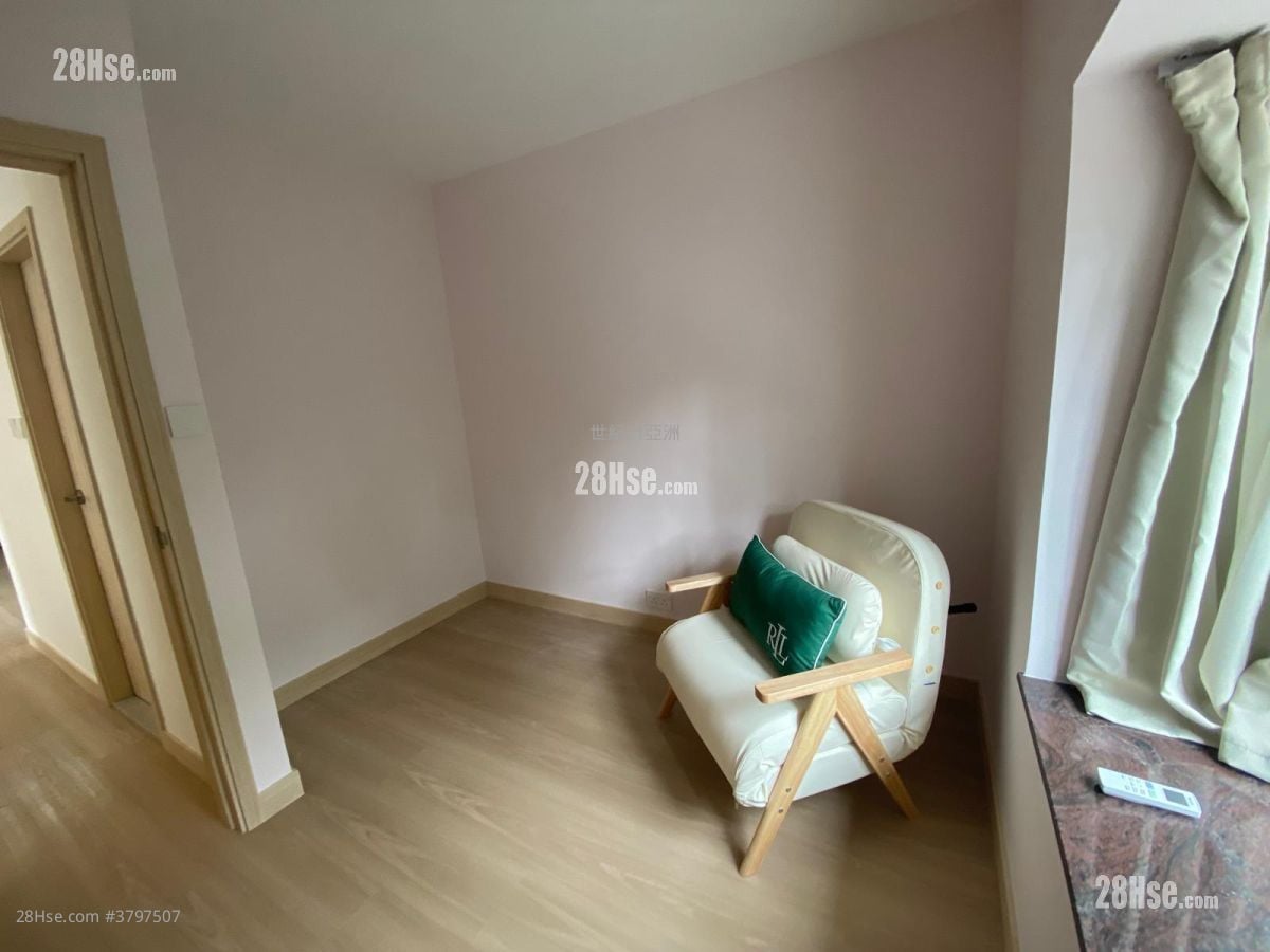 Academic Terrace Sell 2 Bedrooms , 1 Bathroom 531 ft²