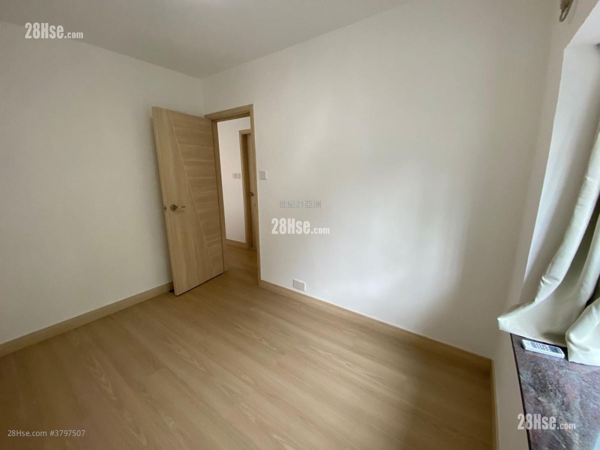 Academic Terrace Sell 2 Bedrooms , 1 Bathroom 531 ft²