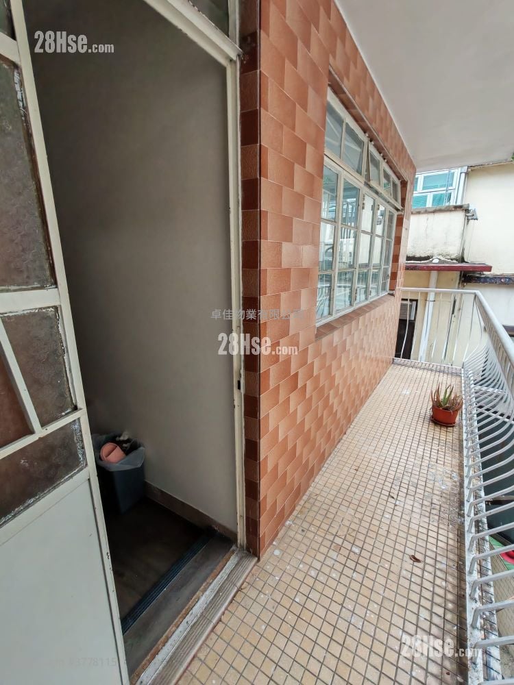 村屋 租盘 2 房 , 1 浴室