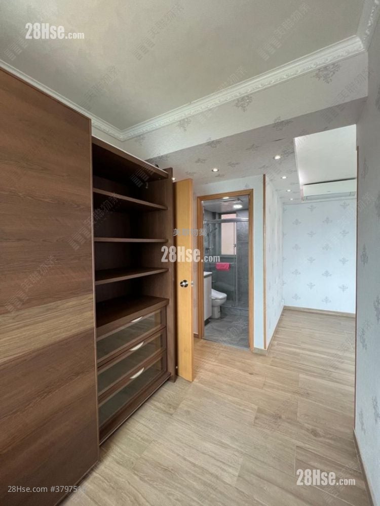 Tierra Verde Rental 3 Bedrooms , 2 Bathrooms 761 ft²