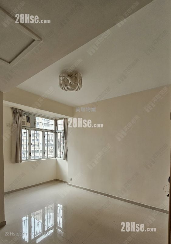 豪华阁 租盘 2 房 , 1 浴室 276 平方尺