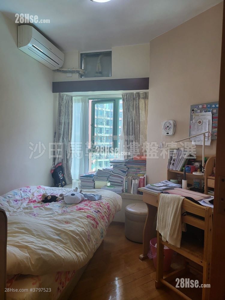 Vista Paradiso Sell 3 Bedrooms , 2 Bathrooms 733 ft²