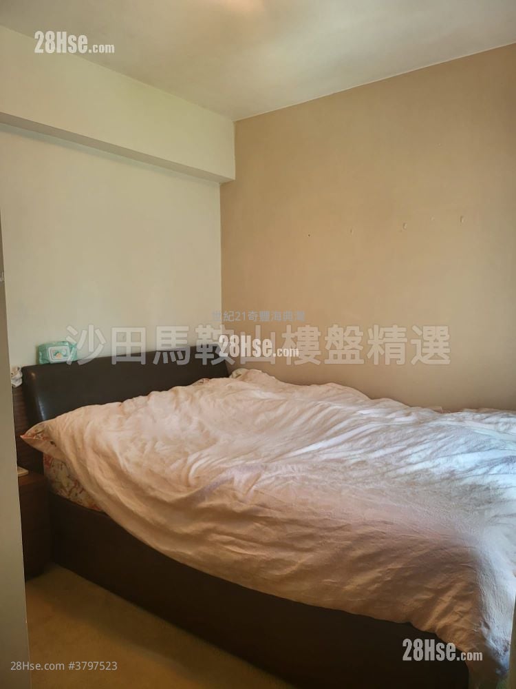 Vista Paradiso Sell 3 Bedrooms , 2 Bathrooms 733 ft²