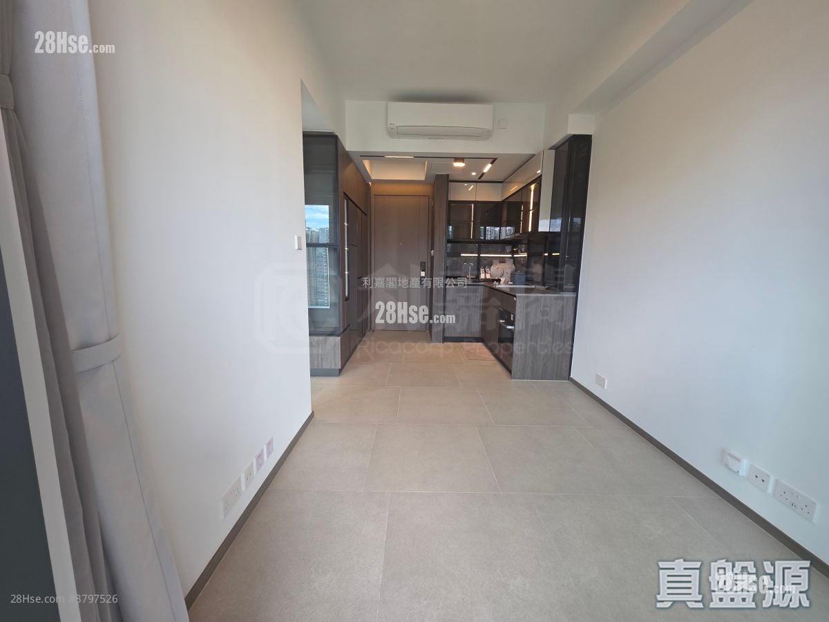 Cullinan Sky Sell 2 Bedrooms 443 ft²