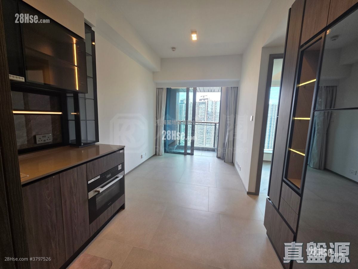 Cullinan Sky Sell 2 Bedrooms 443 ft²