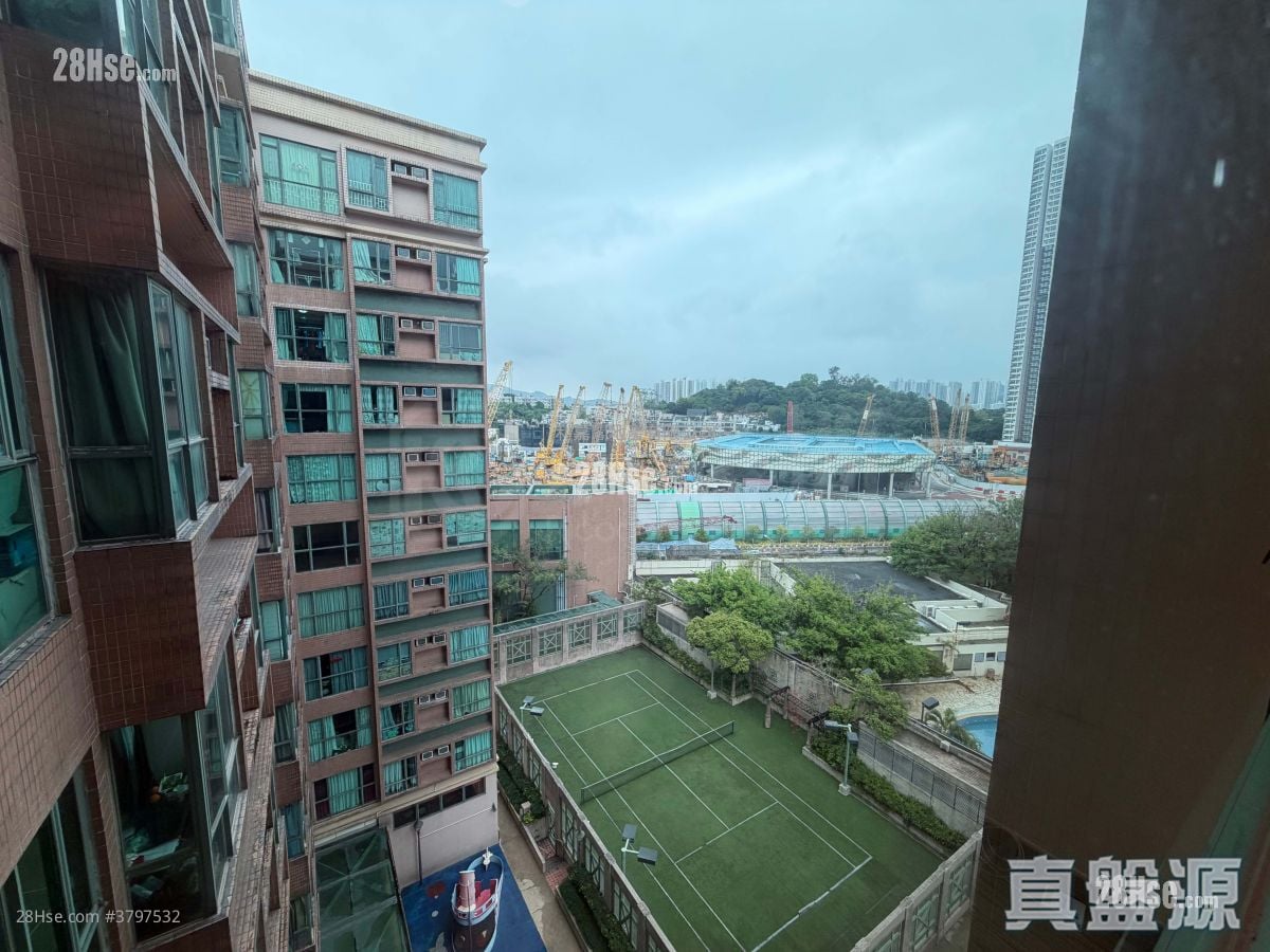 Parkside Villa Sell 2 Bedrooms , 1 Bathroom 590 ft²