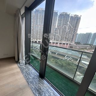 約睇 2Leo 譚生> 迎海專門店 西南