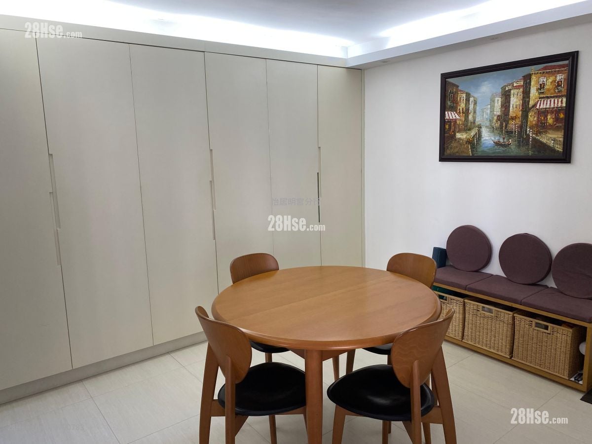 太古城 售盘 2 房 , 1 浴室 702 平方尺