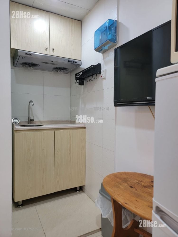 Wing Lee Building Rental Studio , 1 Bathroom 150 ft²