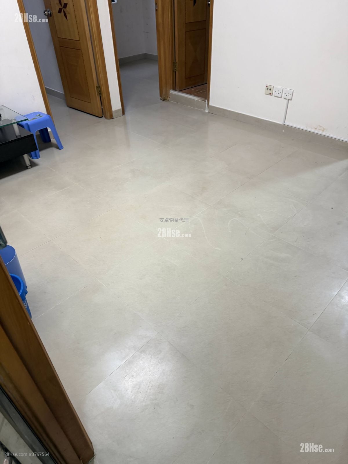 祥发大厦 租盘 2 房 , 1 浴室 334 平方尺