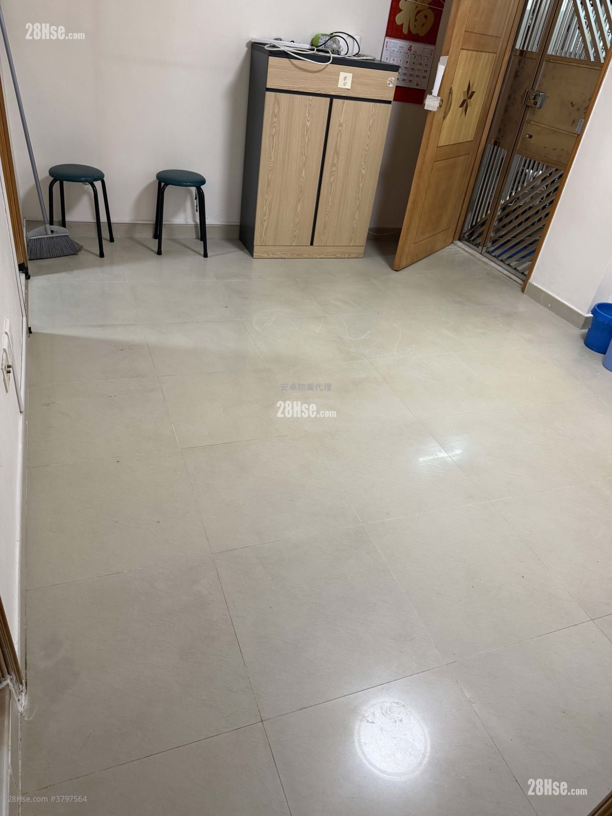 祥发大厦 租盘 2 房 , 1 浴室 334 平方尺