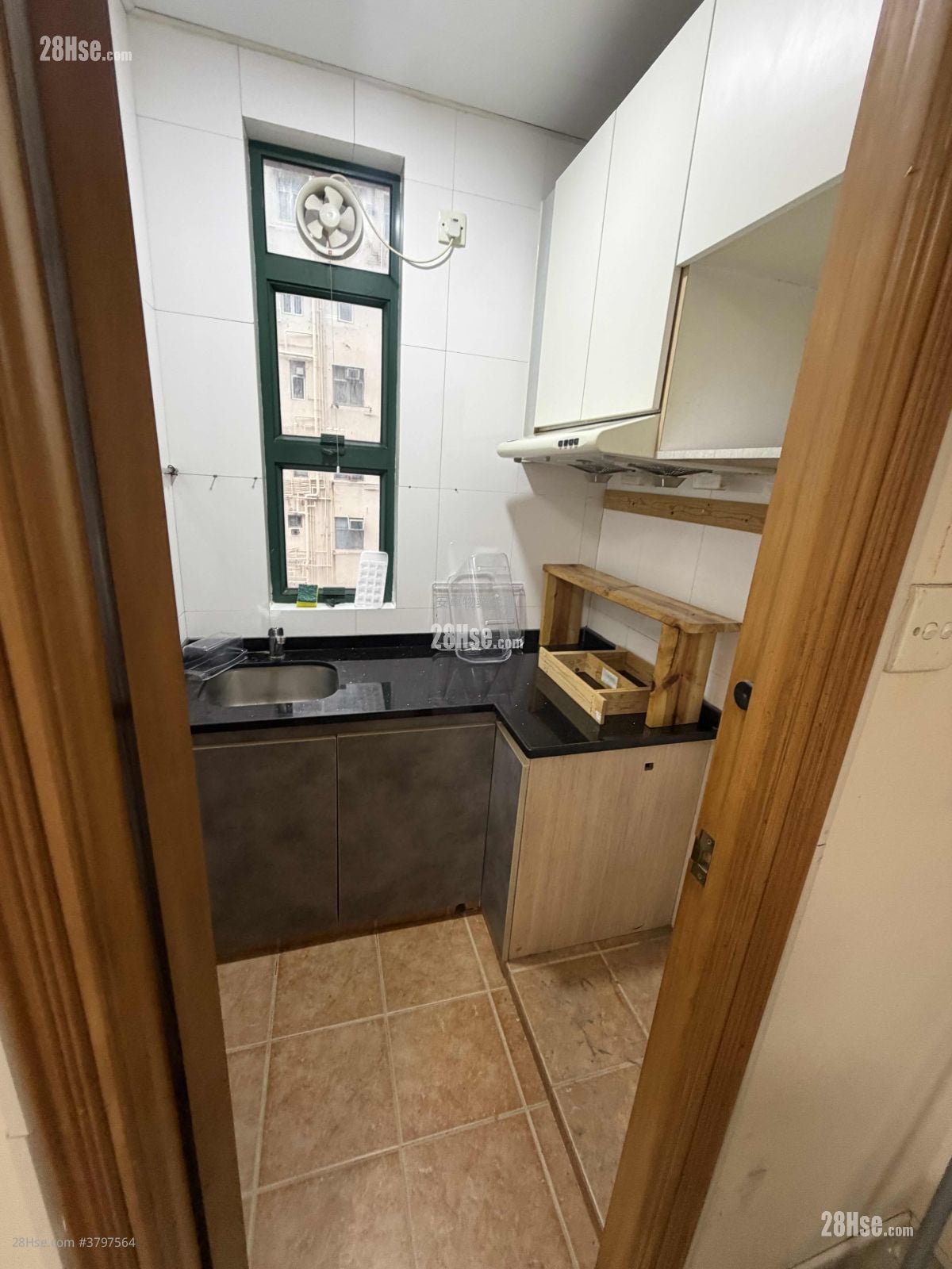 祥发大厦 租盘 2 房 , 1 浴室 334 平方尺