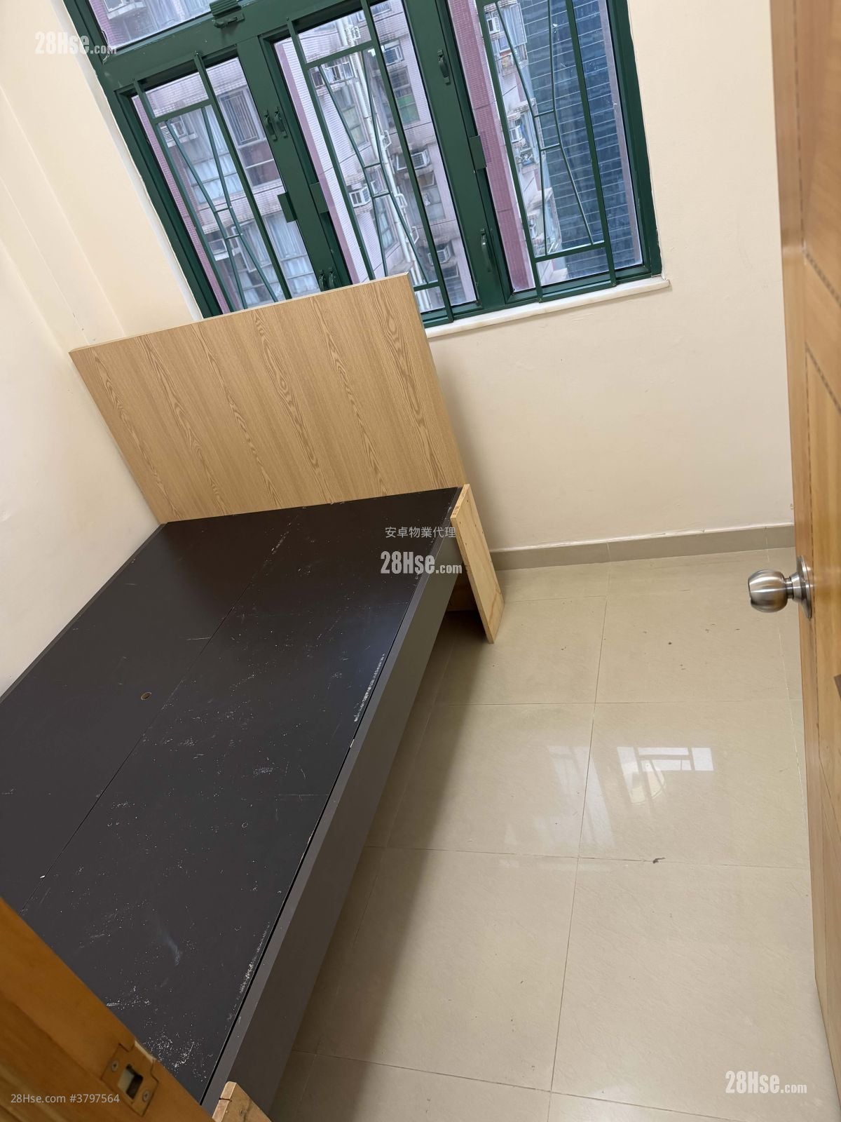 祥发大厦 租盘 2 房 , 1 浴室 334 平方尺