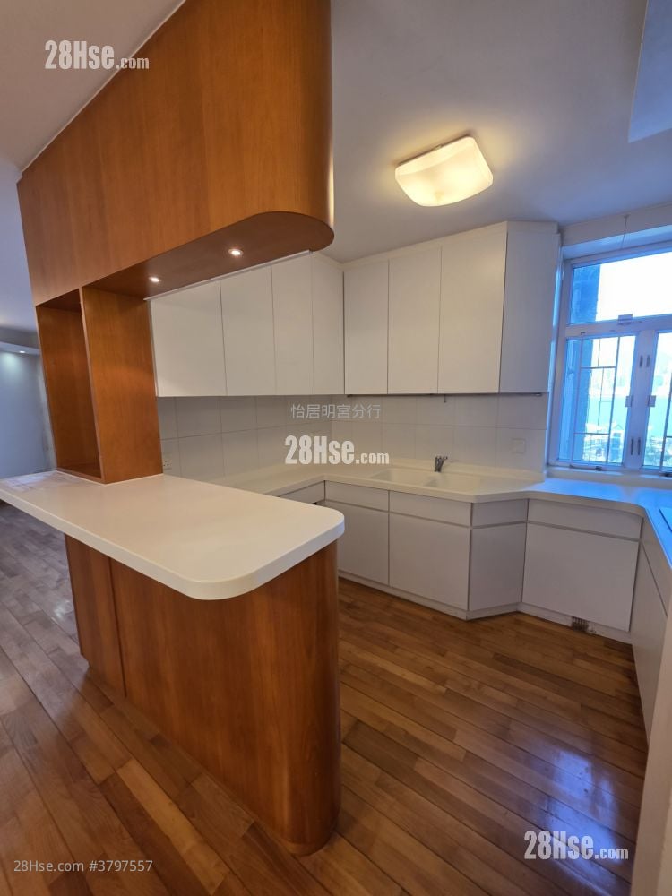 Taikoo Shing Sell 4 Bedrooms , 2 Bathrooms 1,114 ft²