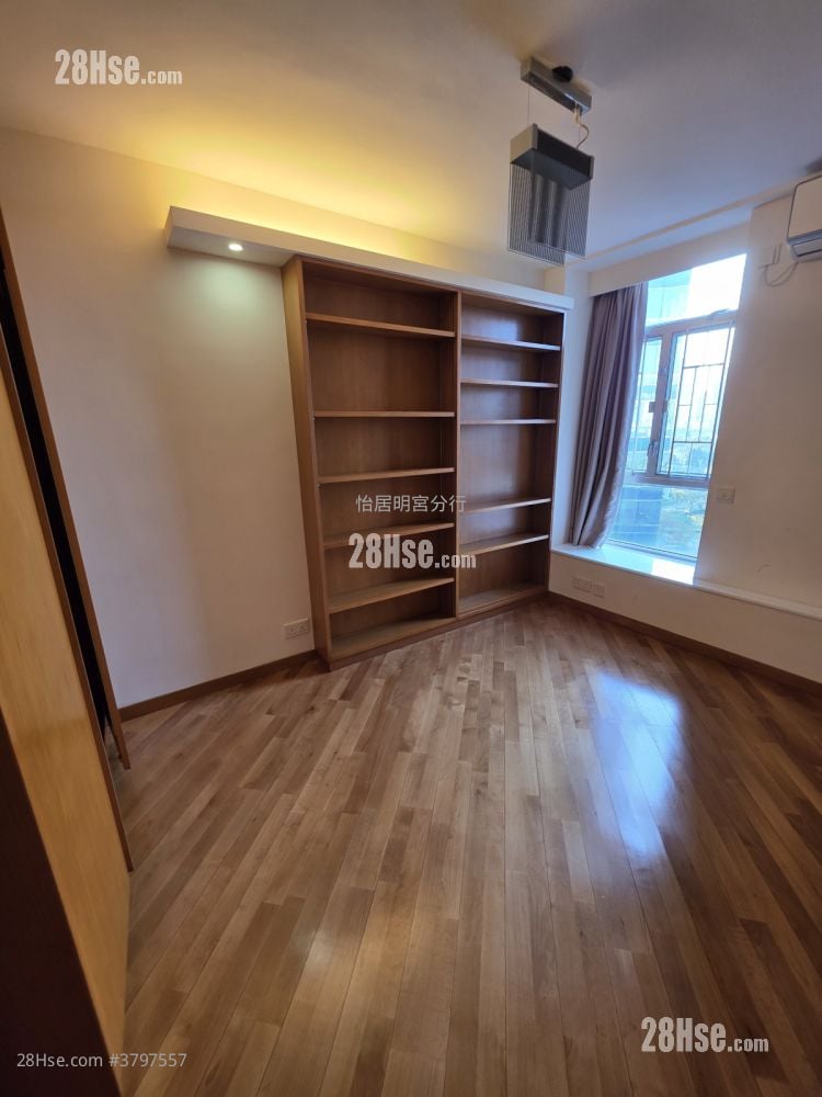 Taikoo Shing Sell 4 Bedrooms , 2 Bathrooms 1,114 ft²