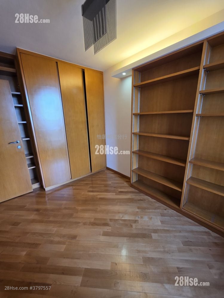 Taikoo Shing Sell 4 Bedrooms , 2 Bathrooms 1,114 ft²
