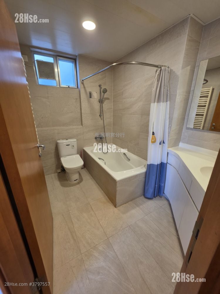 Taikoo Shing Sell 4 Bedrooms , 2 Bathrooms 1,114 ft²