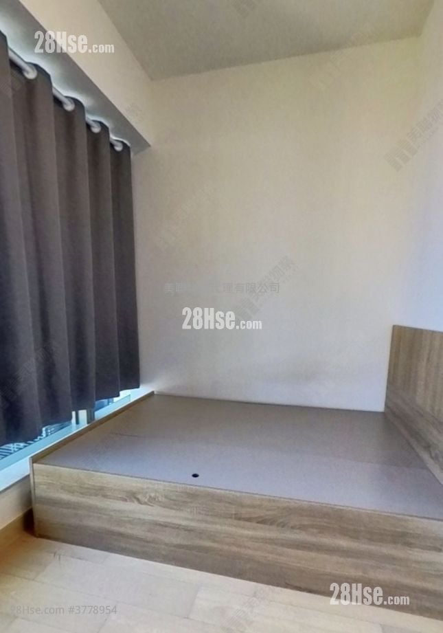 Marini Sell 3 Bedrooms 598 ft²