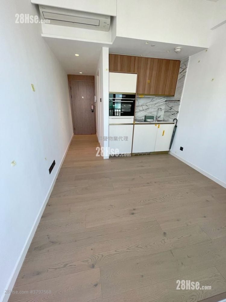 Mangrove Sell Studio , 1 Bathroom 186 ft²