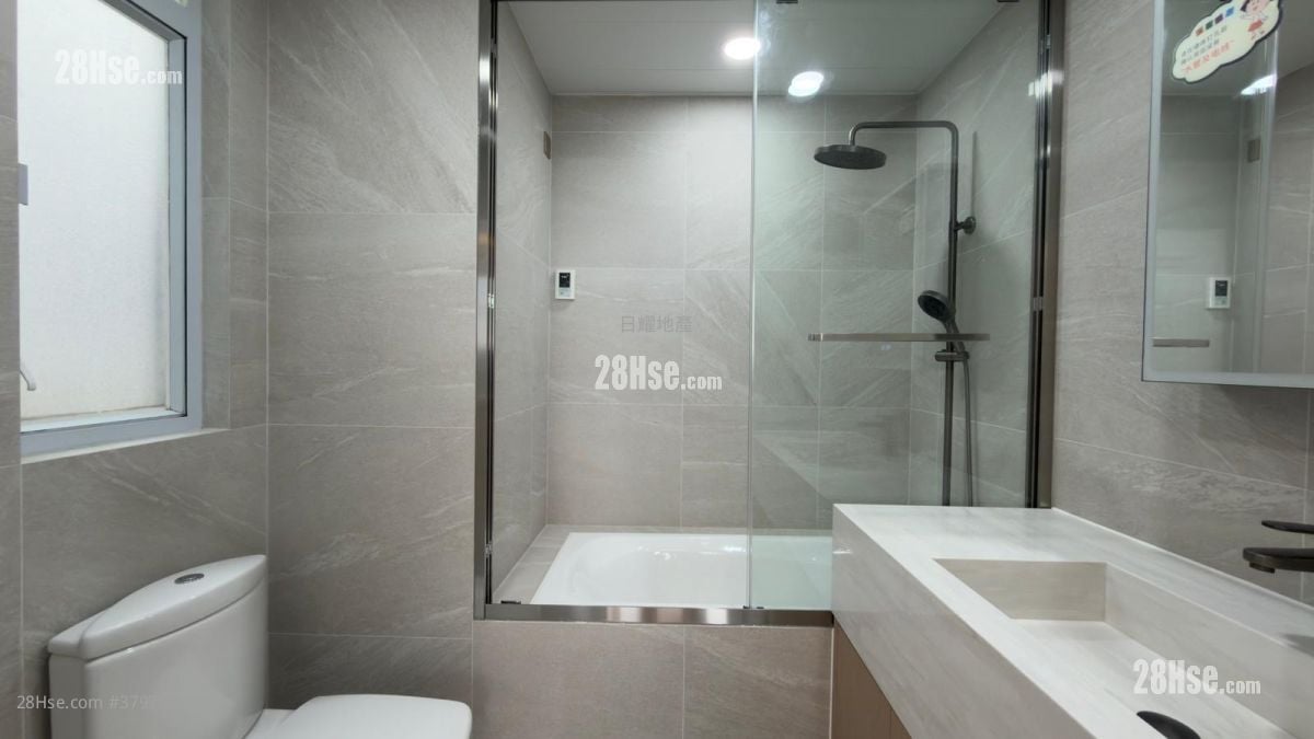 壁如花园 租盘 4 房 , 2 浴室 1,724 平方尺