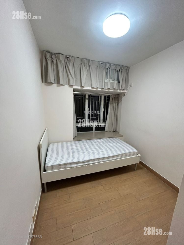 Greenfield Garden Sell 2 Bedrooms , 1 Bathroom 383 ft²