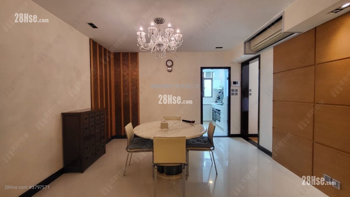 海锦花园 售盘 5+ 房 , 3 浴室 1,320 平方尺