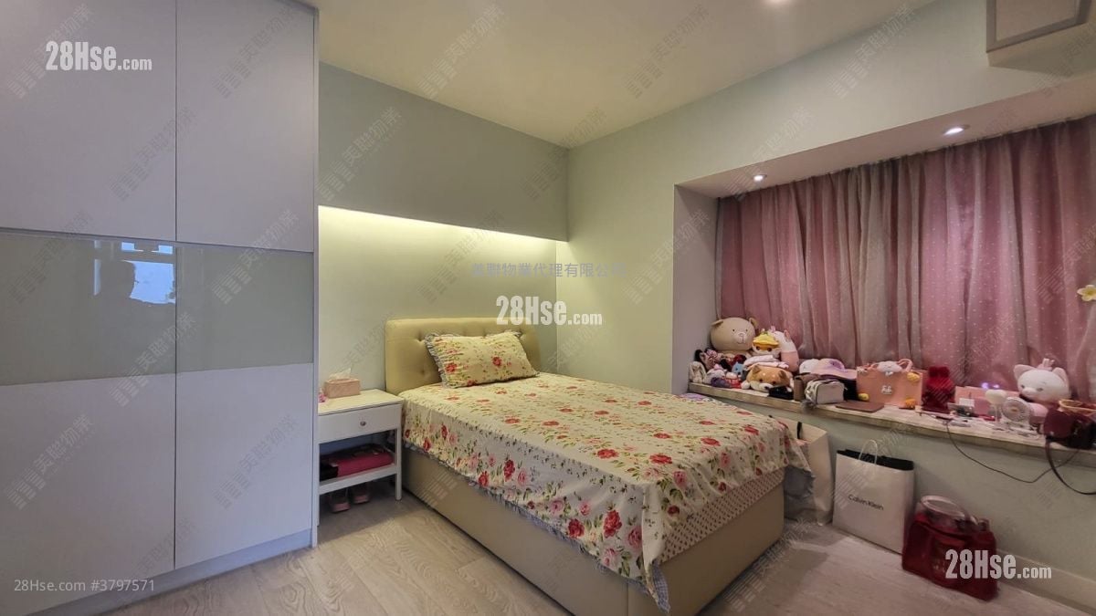 海锦花园 售盘 5+ 房 , 3 浴室 1,320 平方尺