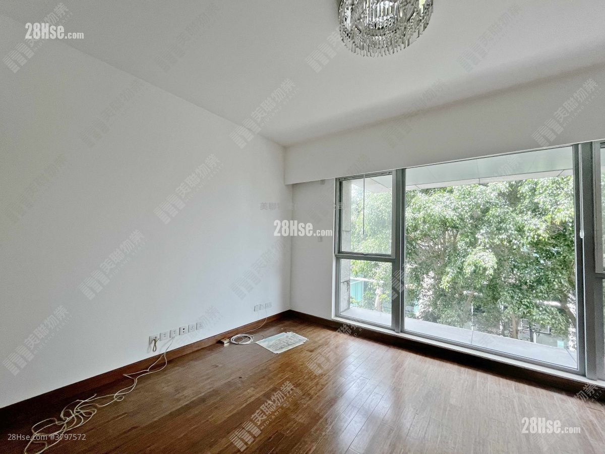 葡萄园 售盘 4 房 , 4 浴室 2,150 平方尺