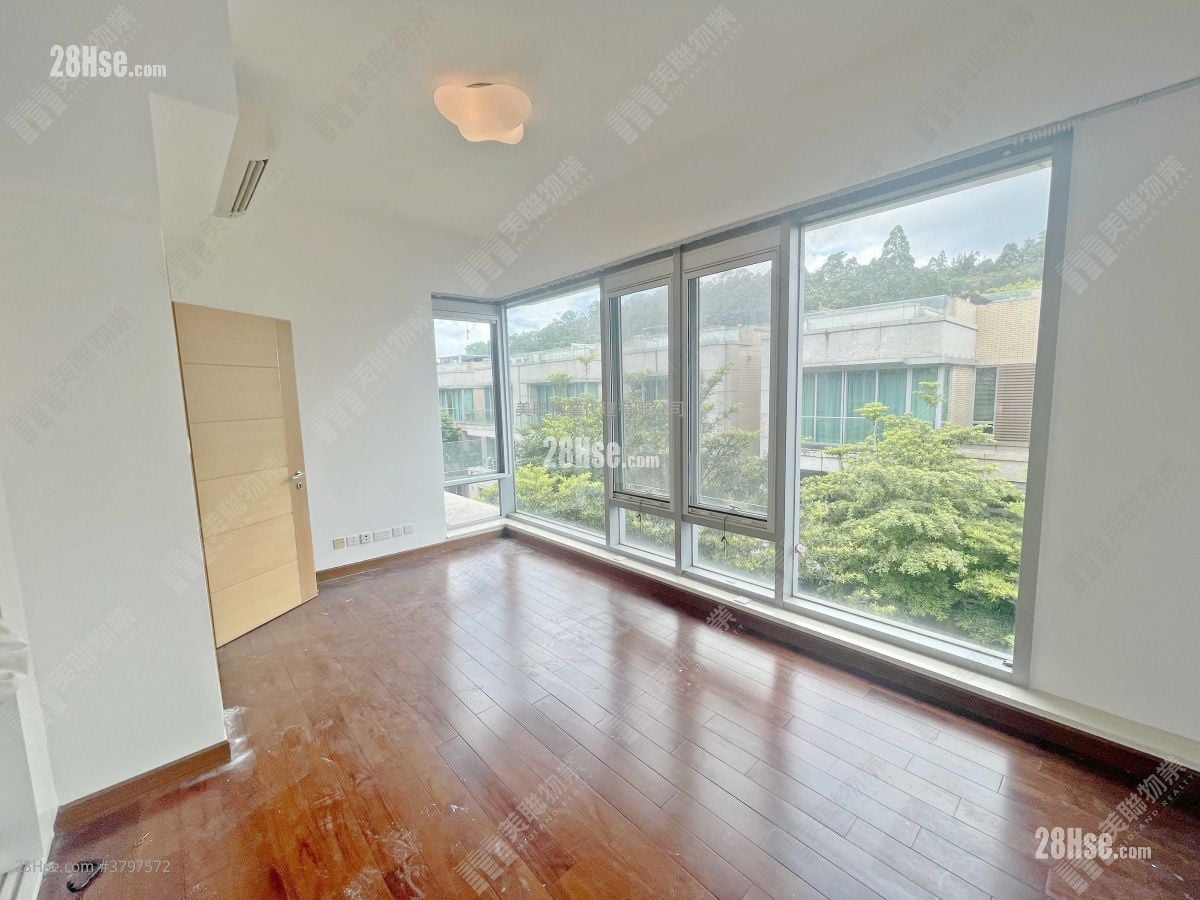 葡萄园 售盘 4 房 , 4 浴室 2,150 平方尺