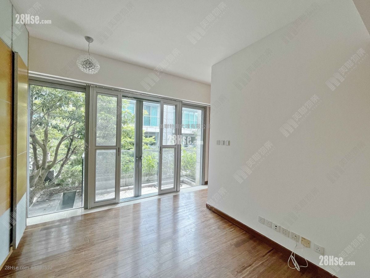 葡萄园 售盘 4 房 , 4 浴室 2,150 平方尺