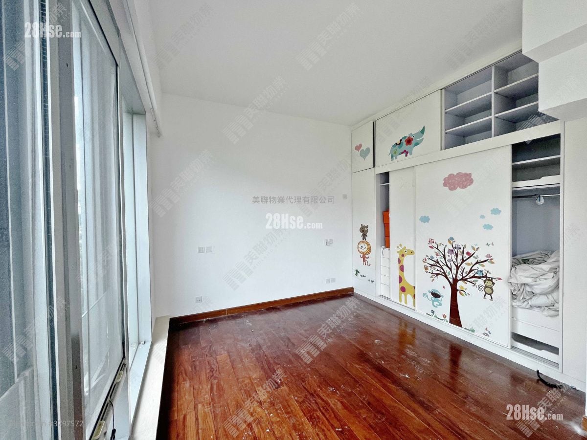 葡萄园 售盘 4 房 , 4 浴室 2,150 平方尺