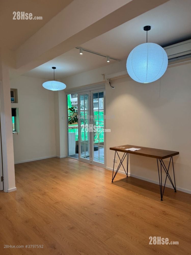 乐声大厦 售盘 1 房 390 平方尺