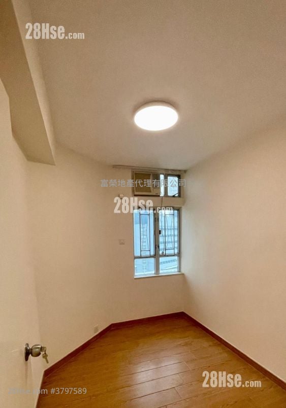 Whampoa Garden Rental 3 Bedrooms , 1 Bathroom 607 ft²