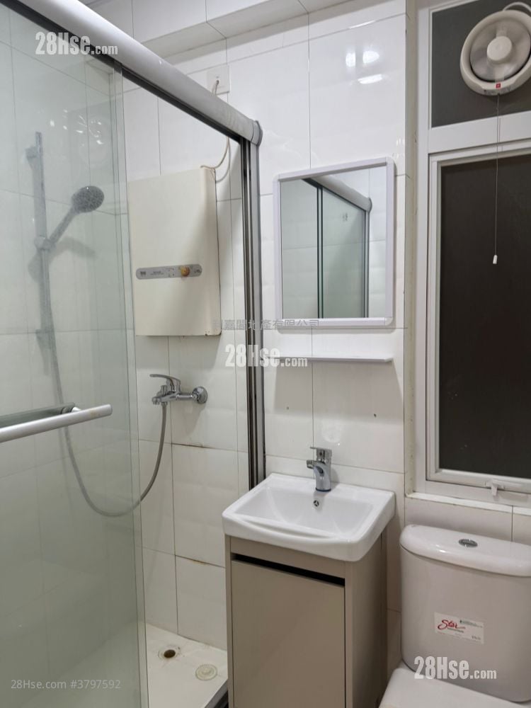 乐声大厦 售盘 1 房 390 平方尺