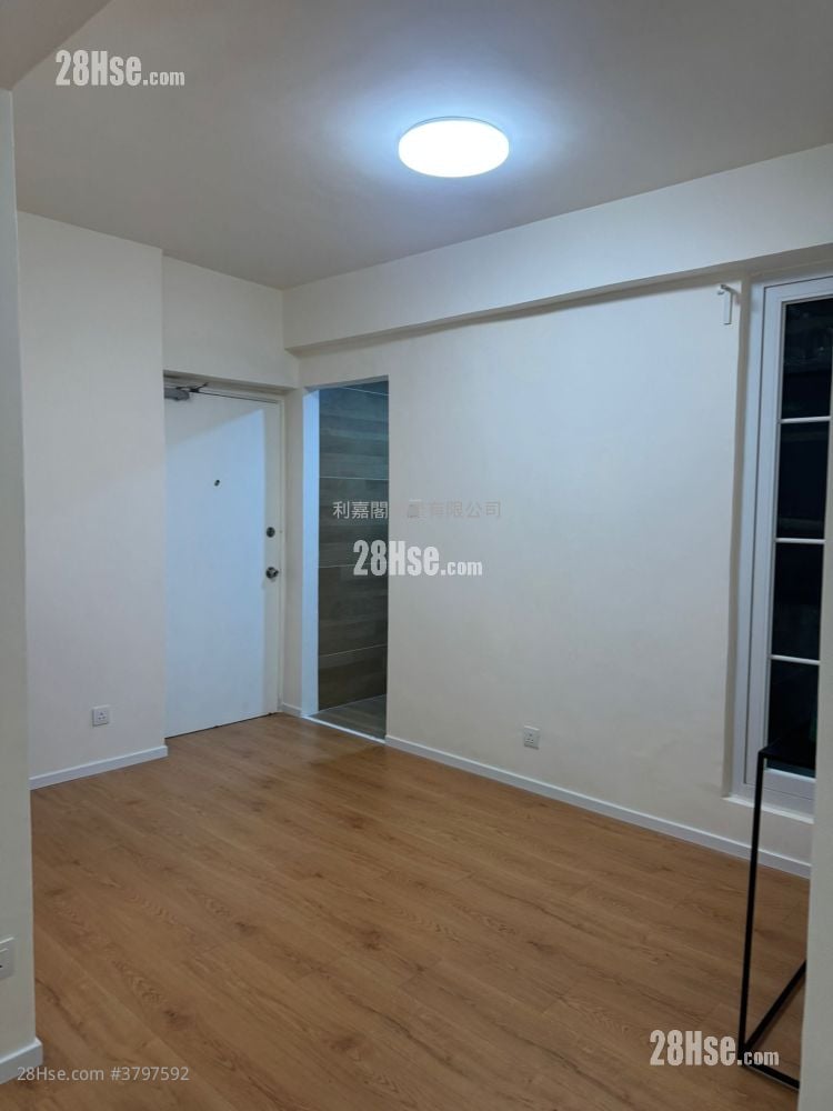 乐声大厦 售盘 1 房 390 平方尺