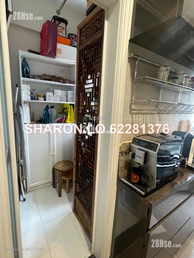 Edward Mansion Sell 3 Bedrooms , 3 Bathrooms 1,109 ft²