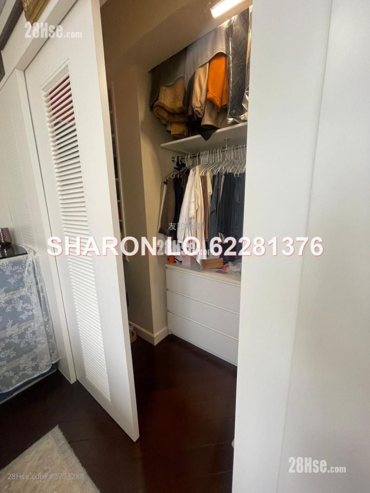 Edward Mansion Sell 3 Bedrooms , 3 Bathrooms 1,109 ft²