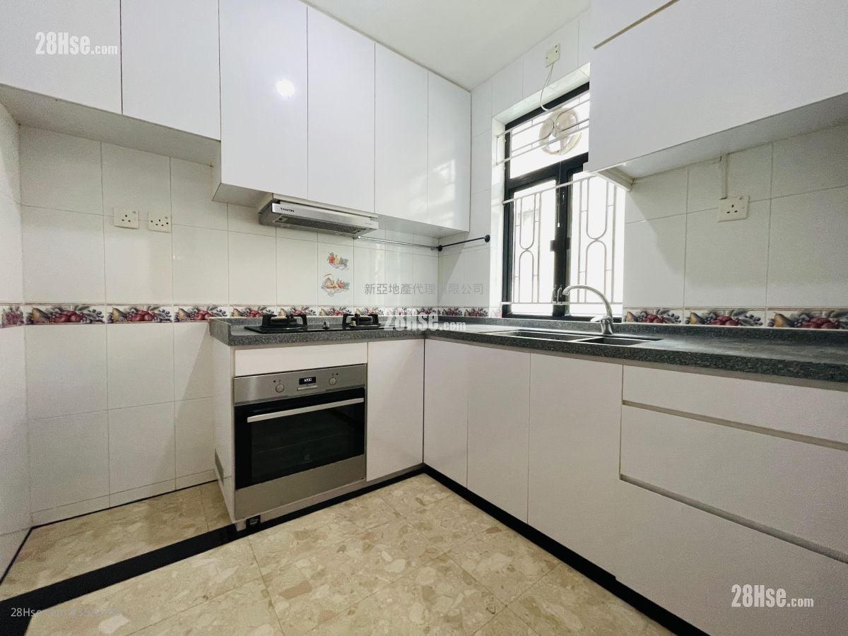 Ho Chung New Village Sell 3 Bedrooms , 2 Bathrooms