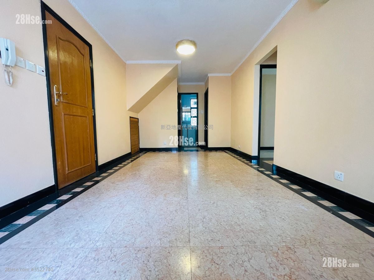 Ho Chung New Village Sell 3 Bedrooms , 2 Bathrooms