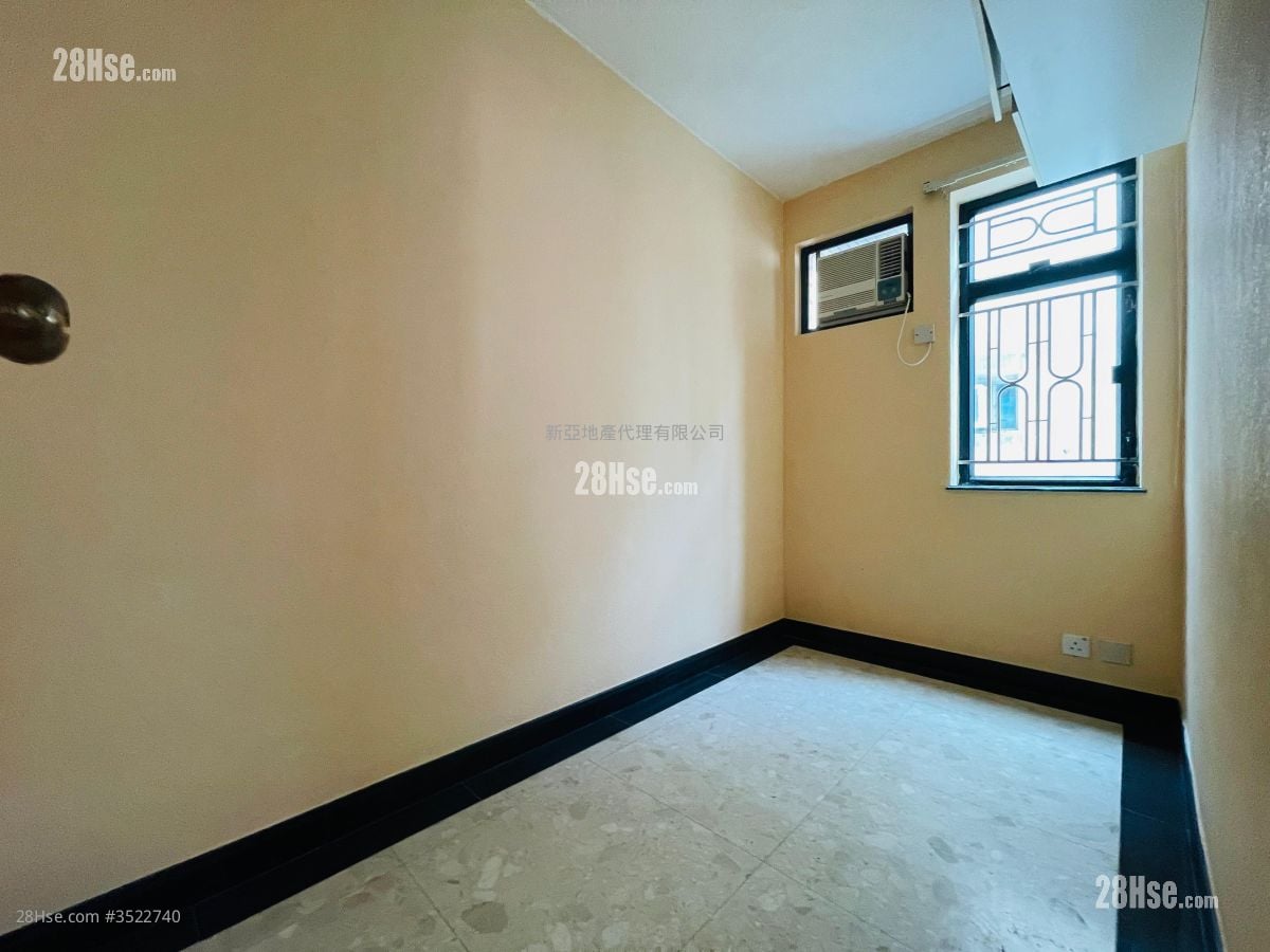 Ho Chung New Village Sell 3 Bedrooms , 2 Bathrooms