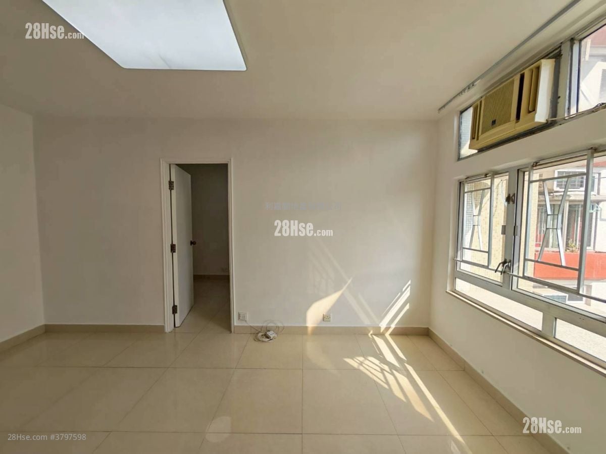 青泰苑 售盘 2 房 , 1 浴室 401 平方尺