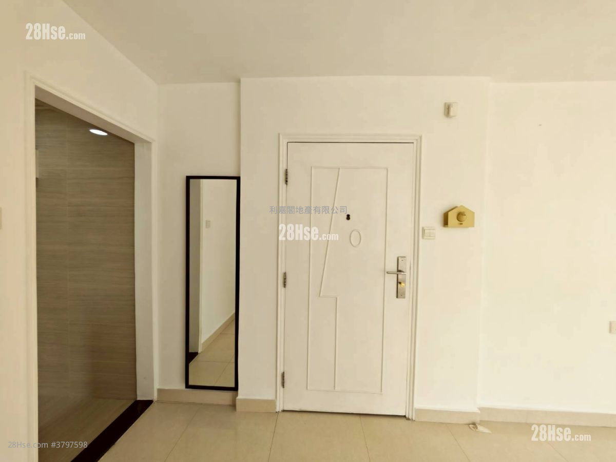 青泰苑 售盘 2 房 , 1 浴室 401 平方尺