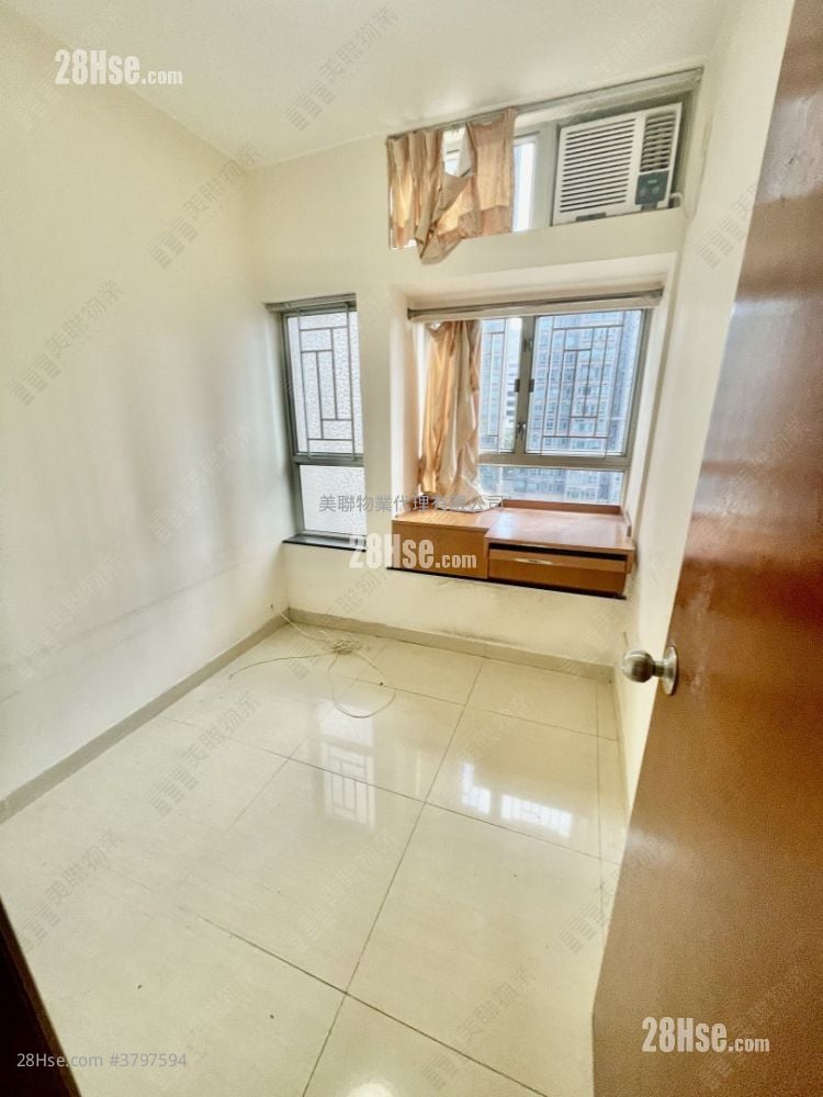 Belair Monte Sell 3 Bedrooms 612 ft²