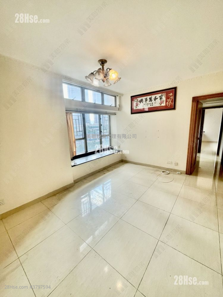 Belair Monte Sell 3 Bedrooms 612 ft²