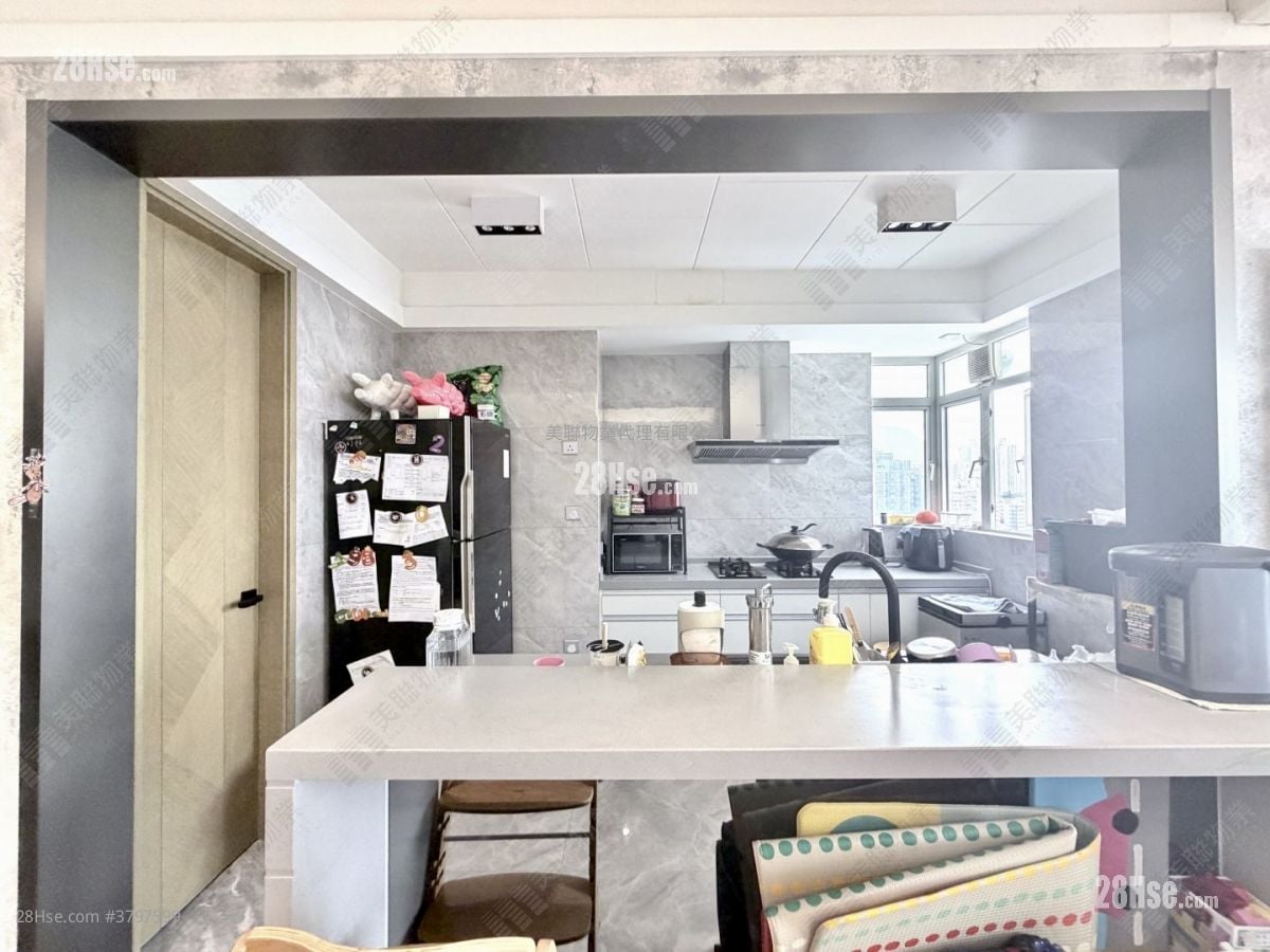 One Beacon Hill Sell 3 Bedrooms 1,101 ft²