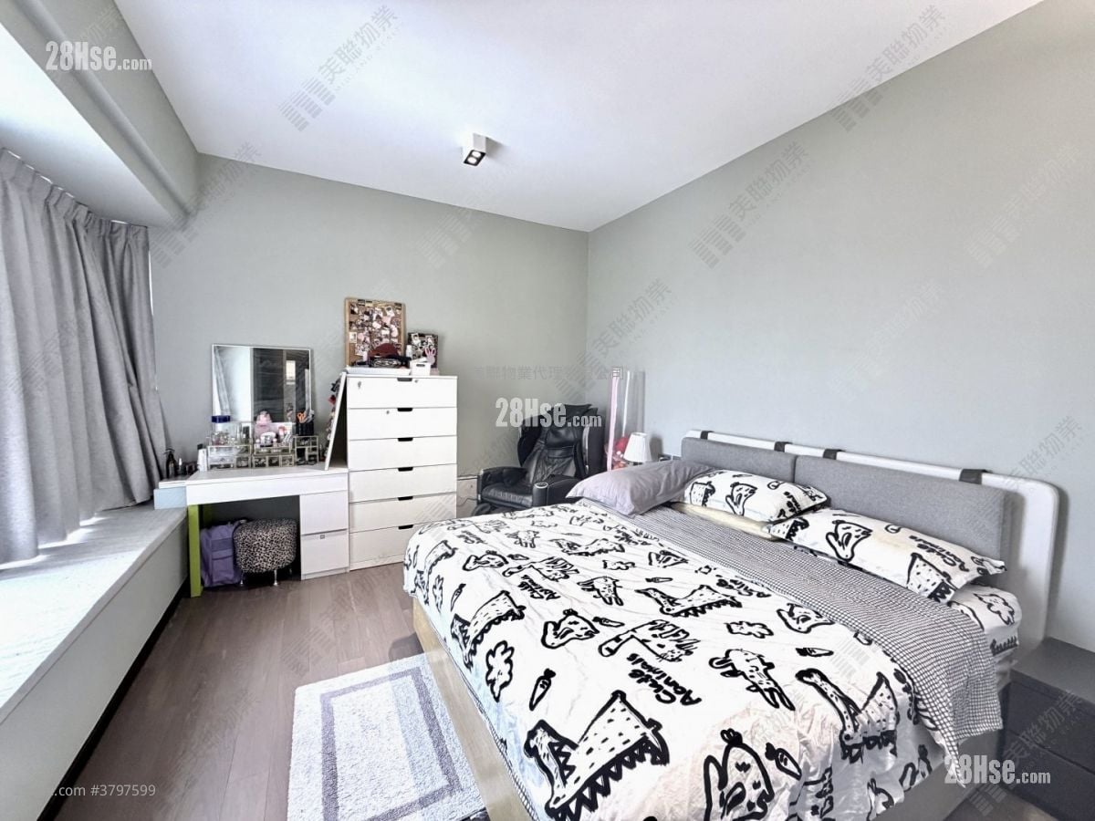 One Beacon Hill Sell 3 Bedrooms 1,101 ft²