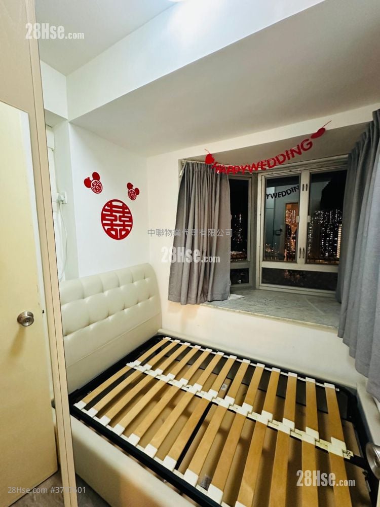 Grandeur Garden Sell 2 Bedrooms , 1 Bathroom 314 ft²